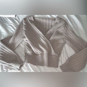 Cozy Ribbed Knit Sweater - Gray